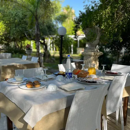 Agroturismo Tenuta La Monaca Aradeo